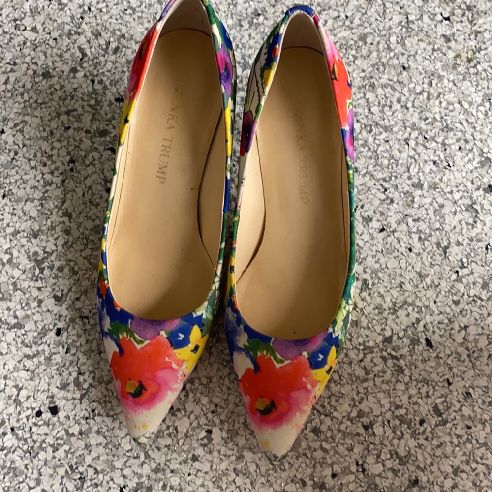 Ivanka Trump Heels - Picture 1 of 3